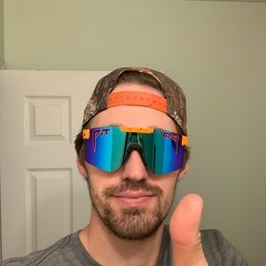 Meet your Posher, Eric